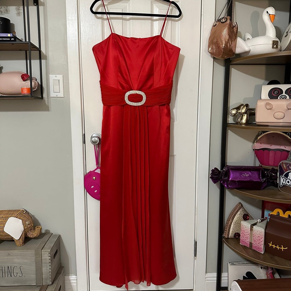 Issue New York Red Formal Maxi Dress Size 16 Rhinestone Buckle Evening Gown
